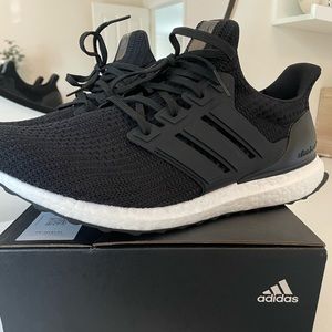 Adidas Ultraboost DNA 4.0 shoes, size 10.5. Black/White
